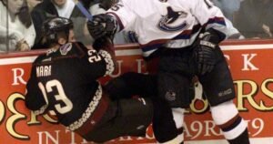 Read more about the article Former NHLer Tood Warriner to coach Windsor women