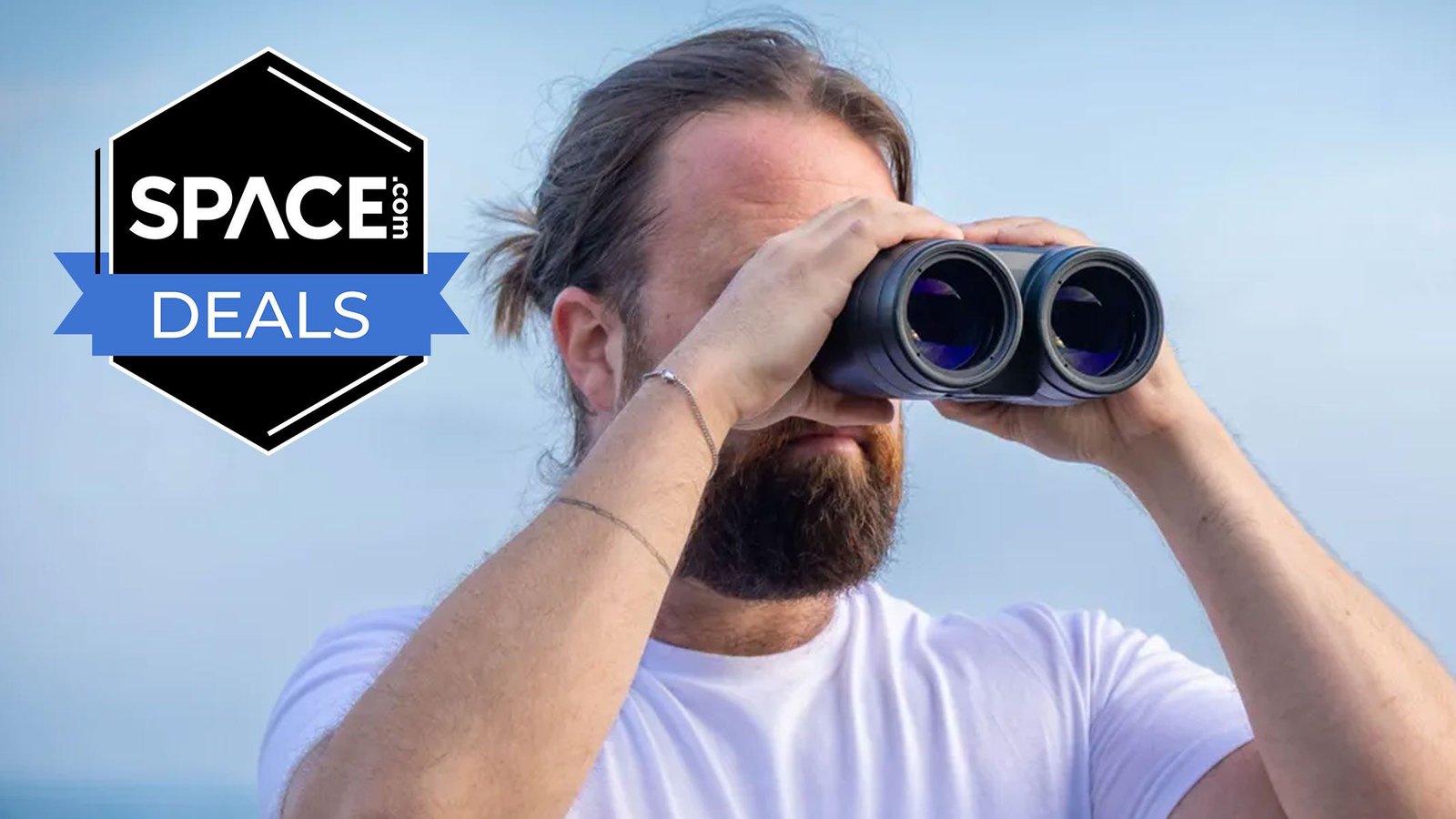 You are currently viewing Get stabilized views of the cosmos with the Canon 18×50 IS binoculars, now almost 30% off