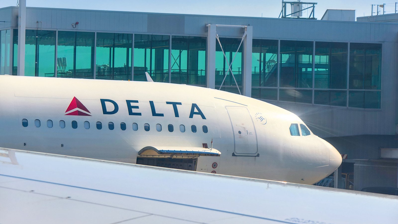 You are currently viewing Delta Air Lines Contacts Passengers For Refunds After Canceling 3 Brand-New U.S. Routes At Its Major Hub