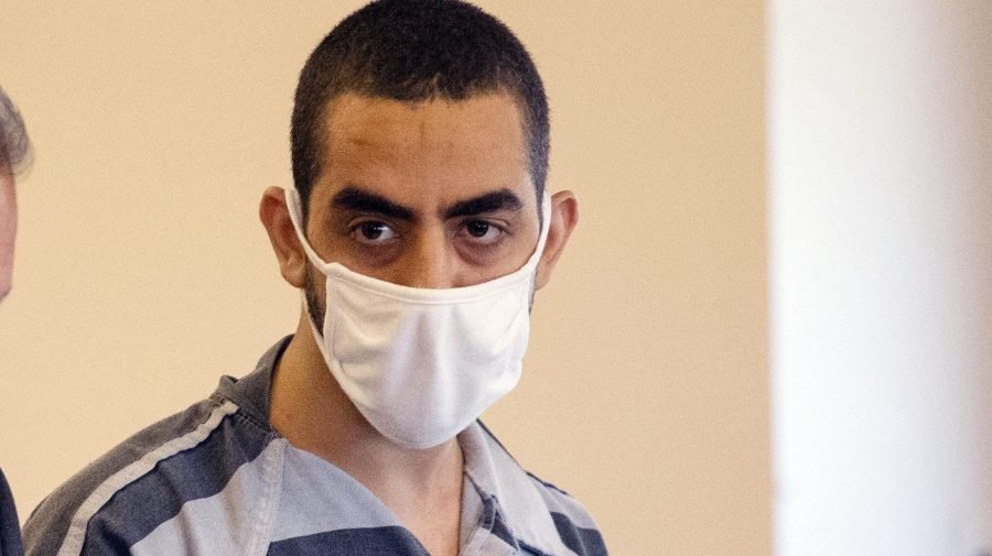 You are currently viewing Man found guilty in federal terrorism prosecution tied to Salman Rushdie stabbing