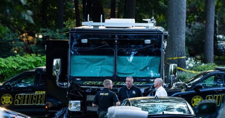You are currently viewing Michigan man killed wife, 6 kids in murder-suicide, police say