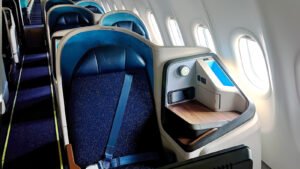 Read more about the article How to Get a Free Flight Upgrade: Try These Tricks On Your Next Flight