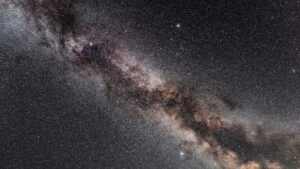 Read more about the article The easiest way to learn the summer night sky starts with these 3 stars