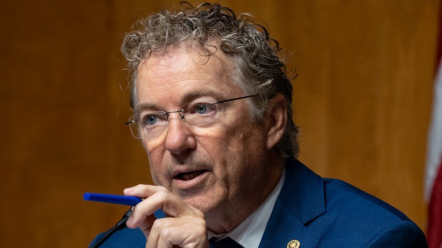 Read more about the article Paul says Senate panel to vote on holding Fauci in contempt