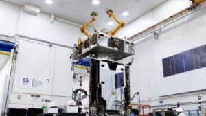 Read more about the article SpaceX will launch a satellite repair drone with robot arms to Earth orbit today: How to watch it live