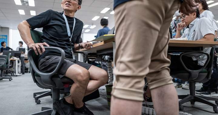 You are currently viewing ‘Leg hair harassment:’ men wearing shorts to work sparks debate in Japan