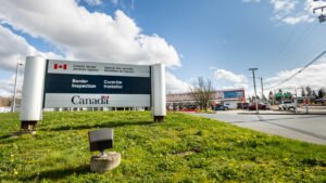 Read more about the article U.S. Traveler Gets Denied Entry Into Canada Over Rare “Unsearchable” Vehicle Rule