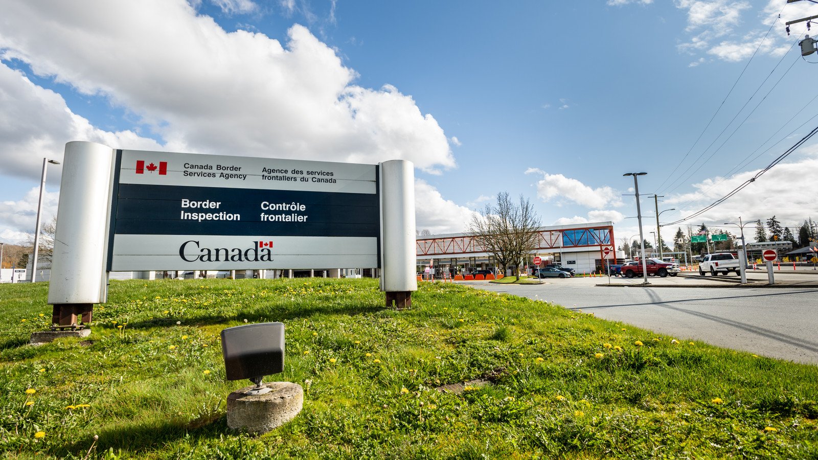 You are currently viewing U.S. Traveler Gets Denied Entry Into Canada Over Rare “Unsearchable” Vehicle Rule