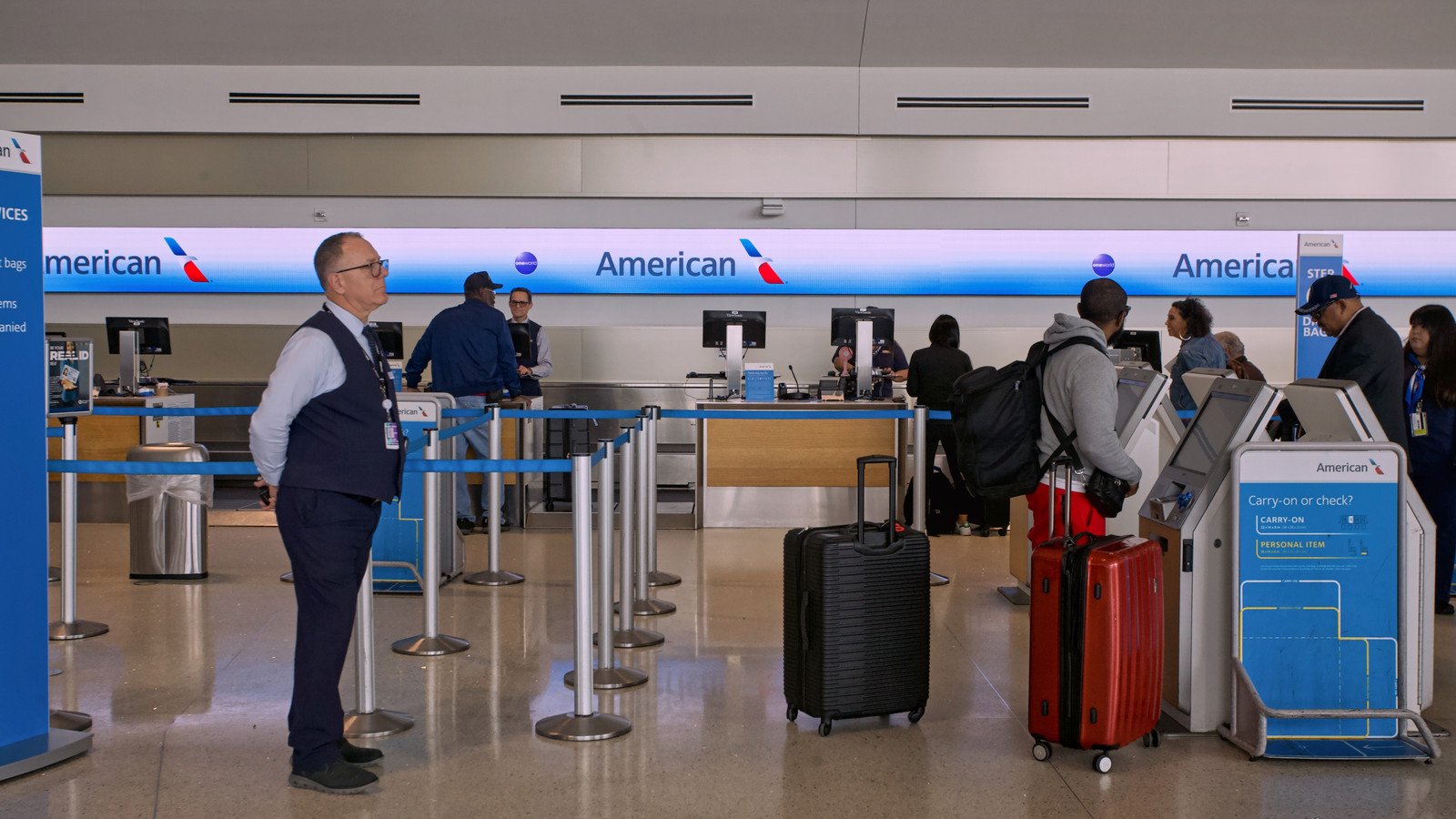 Read more about the article American Airlines Pockets Passenger’s Money And Ghosts Him After Promising Refund For Canceled Ticket To Funeral