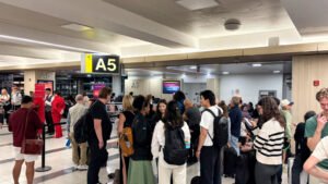 Read more about the article FAA Ground Stops Hit 3 Major U.S. East Coast Airports: Airlines Cancel Hundreds Of Flights