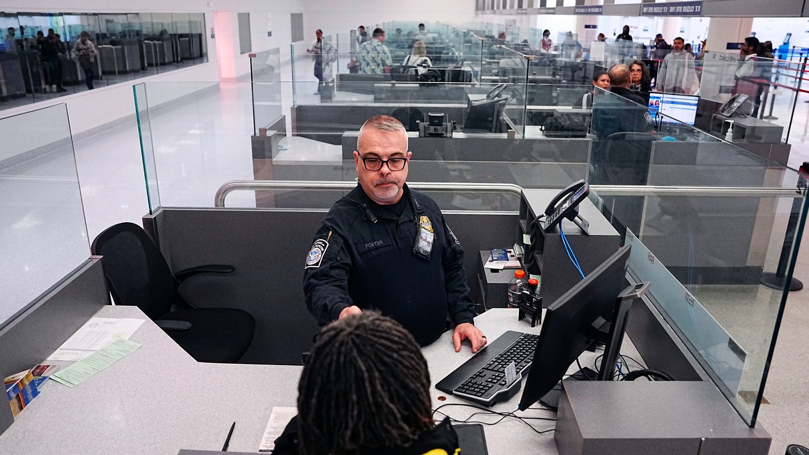 You are currently viewing U.S. Customs And Border Protection’s Seizure Of Journalist’s Phones At Washington Dulles Airport “Without Explanation” Leads To New Court Case