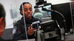 Read more about the article U.S. Customs And Border Protection Faces “First-Ever” Type Incident After Traveler’s Phone Search Goes Wrong Due To Passcode Hack