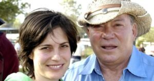Read more about the article William Shatner and daughter Melanie diagnosed with Stage 4 cancer at same time