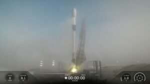 Read more about the article Twice in a row: SpaceX rocket aborts launch at last second again (video)