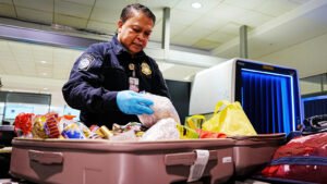 Read more about the article U.S. Customs And Border Protection Strips Traveler Of Global Entry Following $21,000 Confiscation At Philadelphia Airport