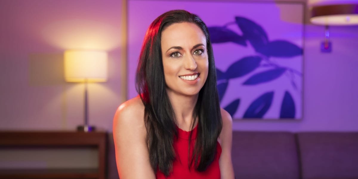 You are currently viewing I’m a mental strength coach who works with founders. AI is causing a burnout surge — here’s my advice for combatting it.