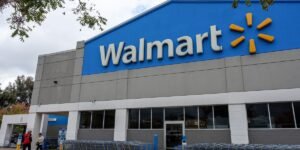 Read more about the article The creator of Walmart’s vibe-coding tool Code Puppy is leaving for AI startup Pydantic