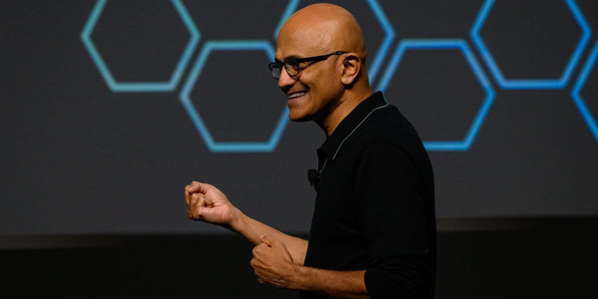 Read more about the article Microsoft is retiring its peer-feedback tool as it overhauls employee reviews, an internal message shows
