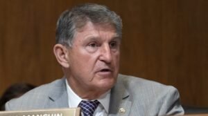 Read more about the article Manchin on supporting socialist candidate with ‘good ideas’: ‘Are you crazy?’