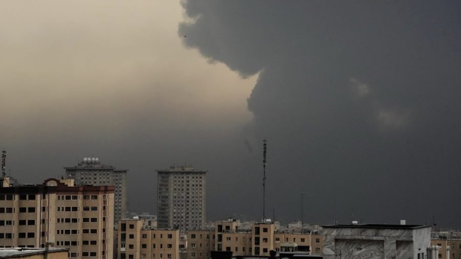 You are currently viewing Live updates: US planning renewed Iran strikes; Trump pressures GOP on Blanche