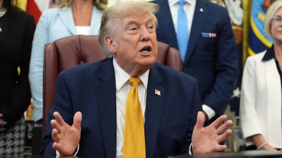 You are currently viewing Trump says Iran facing ‘last chance’ before ‘decapitation’