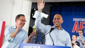 Read more about the article Democrats, bullish on midterms, worry they’ll trip over their own feet