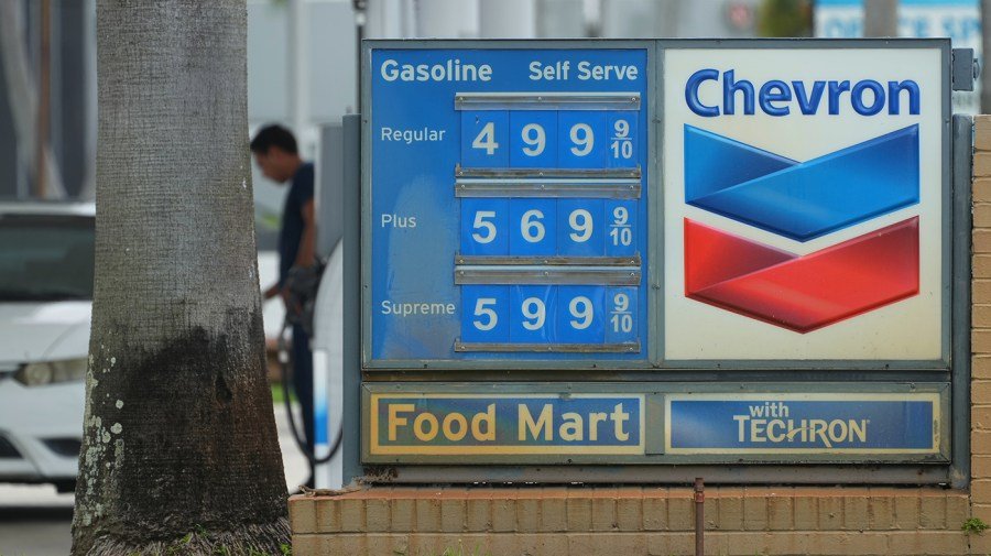 You are currently viewing Chevron chief on Iran war impacting energy markets: ‘The situation remains somewhat fragile and uncertain’