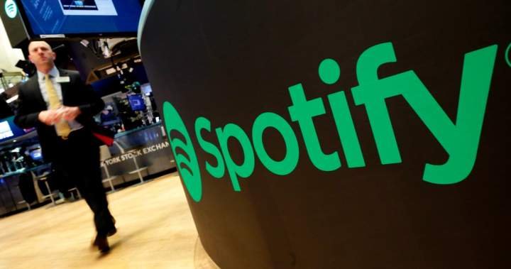 Read more about the article Spotify says monthly users and profits will likely fall below estimates