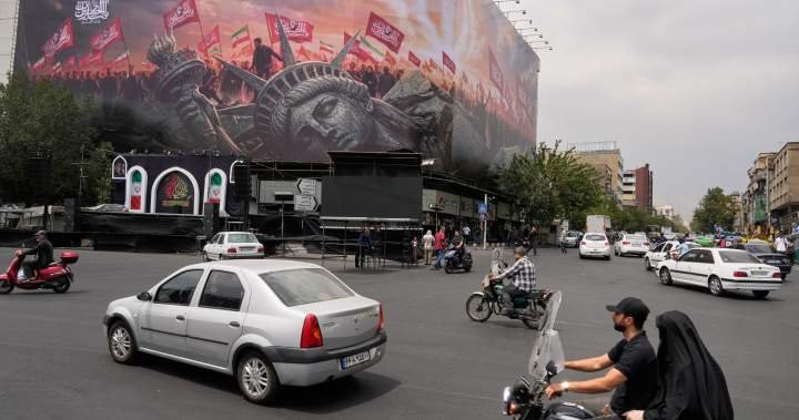 You are currently viewing Trump says talks to end Iran war to begin Monday but Tehran says otherwise