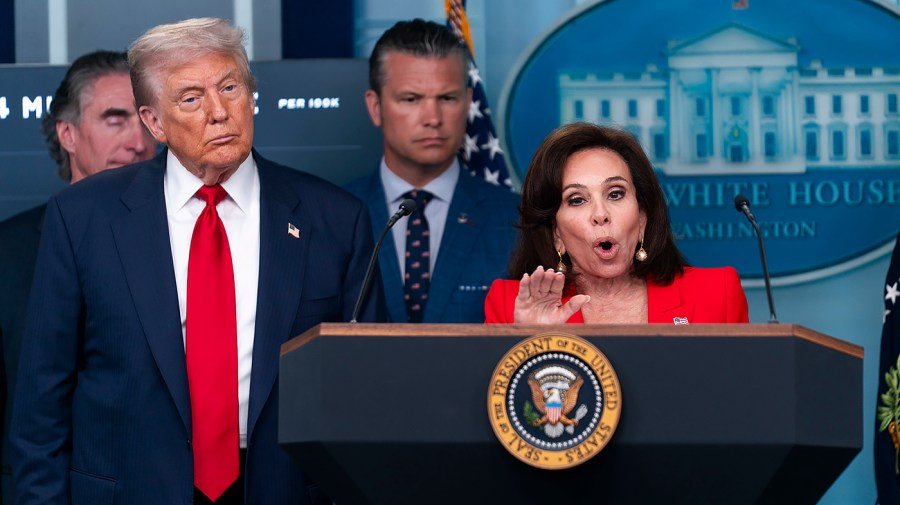 You are currently viewing Pirro’s future in question amid break with Trump on Reflecting Pool