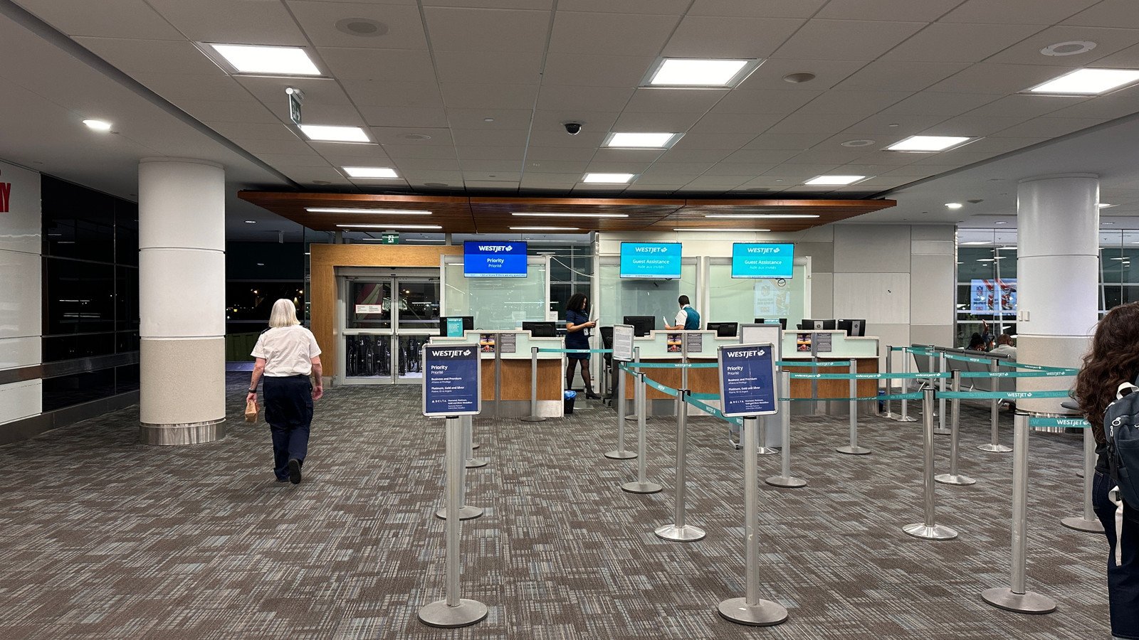 You are currently viewing WestJet Suspends All Flights As Carrier Leads The Way In Most Cancellations Among All Airlines Worldwide For The Second Day In A Row