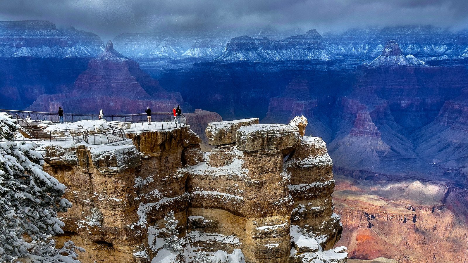 You are currently viewing Grand Canyon National Park Visitors Threatened By Proposed Data Center As Opponents Launch Appeal